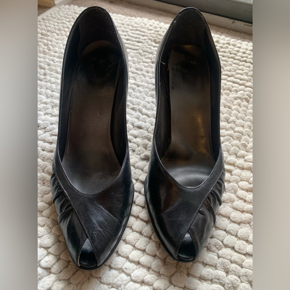 Vintage peek-toe black heels 9N
